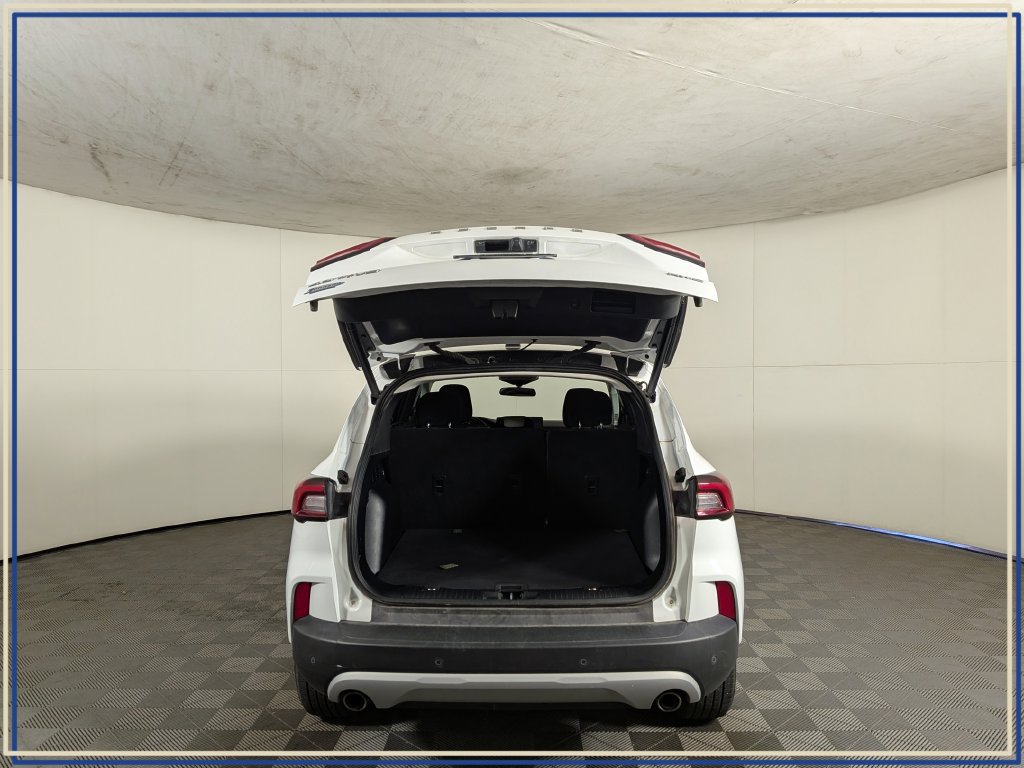 Used 2023 Ford Escape Active w/ Tech Pack #2 AWD/4WD image 13
