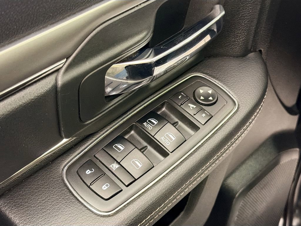 Used 2018 RAM 1500 Sport w/ Comfort Group image 17