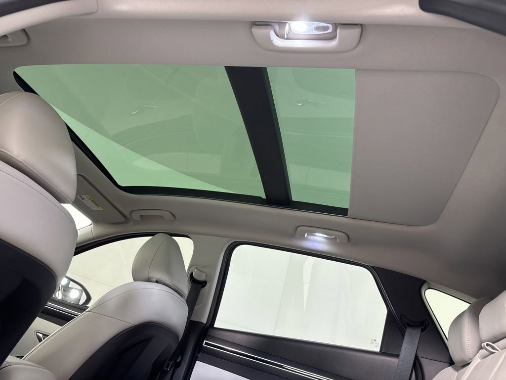 Used 2023 Hyundai Tucson Limited AWD/4WD image 19