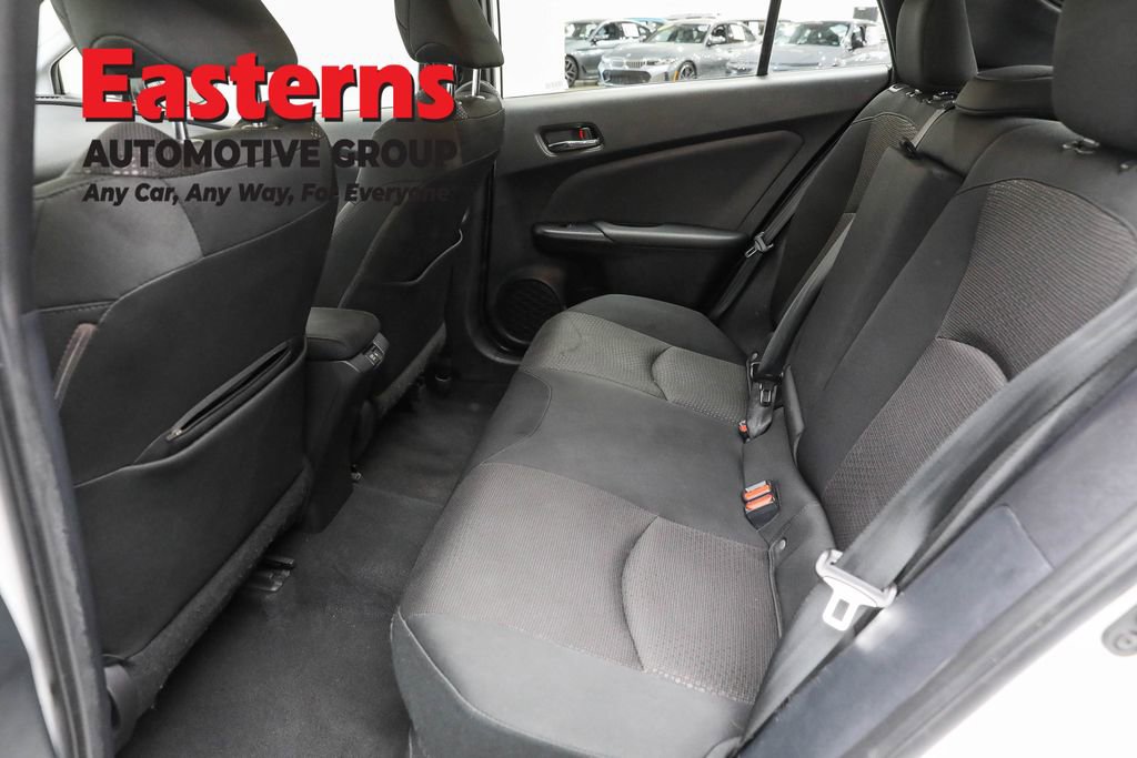 Used 2022 Toyota Prius LE image 20
