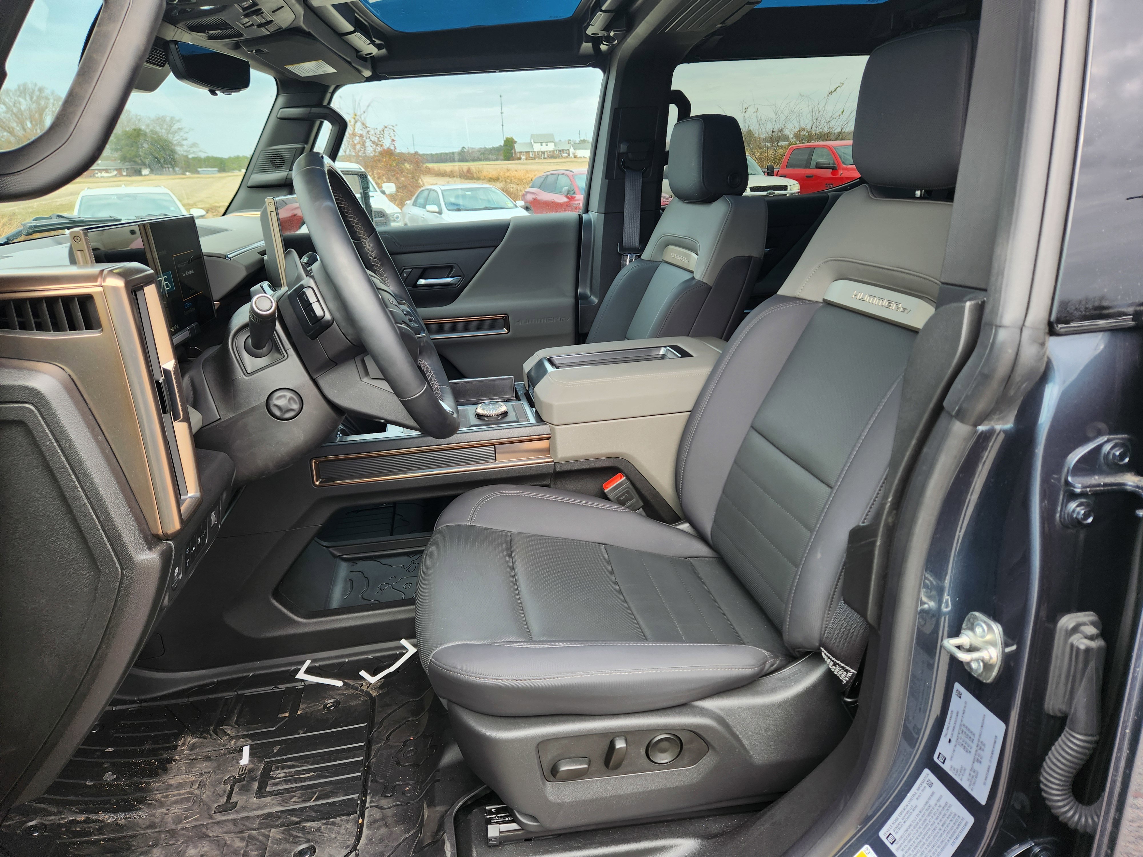 Used 2025 GMC Hummer EV 3X w/ LPO, Sport Package image 21