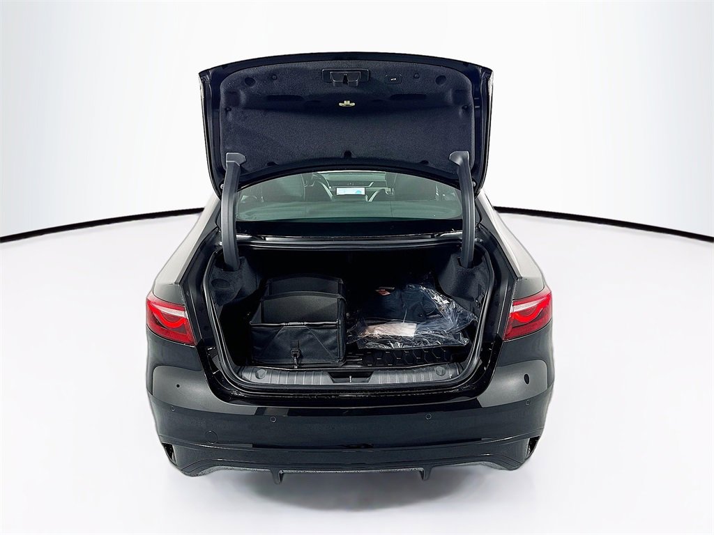 New 2024 Jaguar XF R-Dynamic SE image 27
