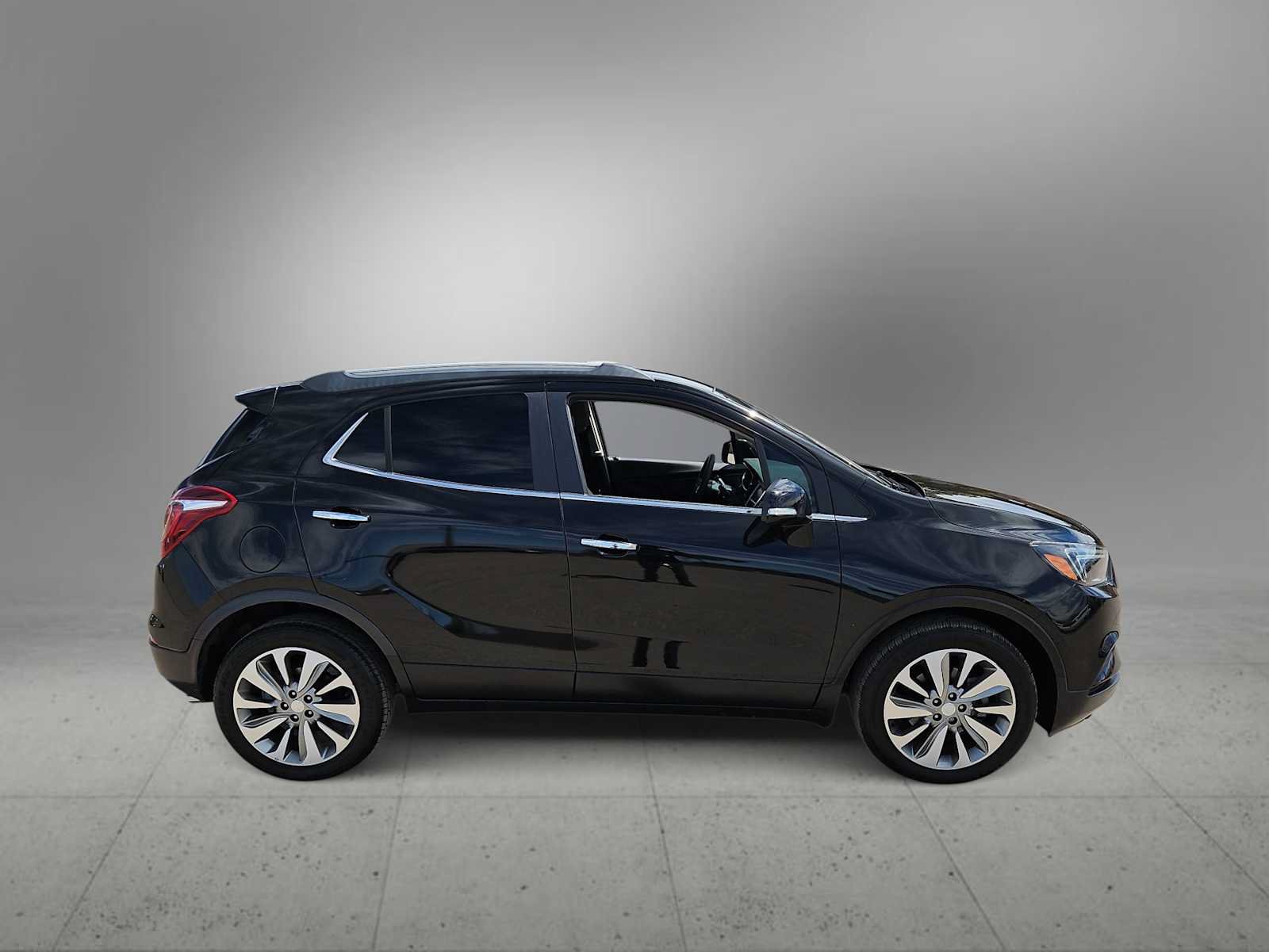 Used 2018 Buick Encore Preferred FWD image 9