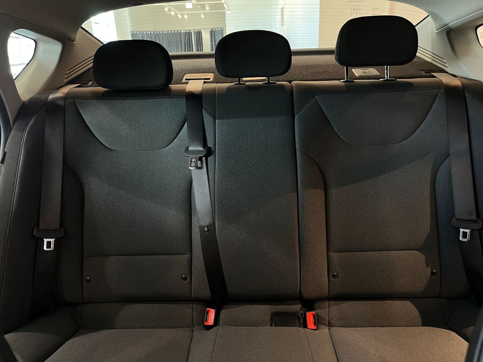 Used 2025 Kia K4 LXS image 37