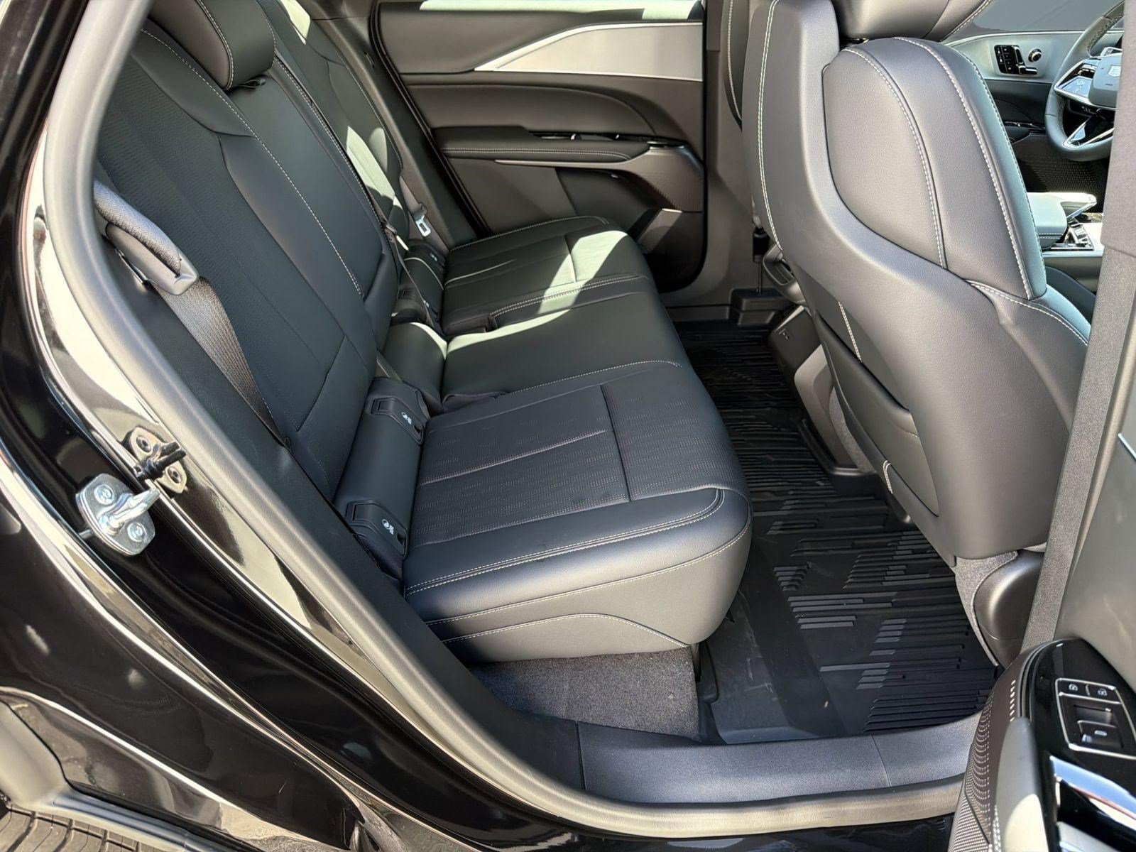New 2027 Cadillac Lyriq Sport RWD image 30
