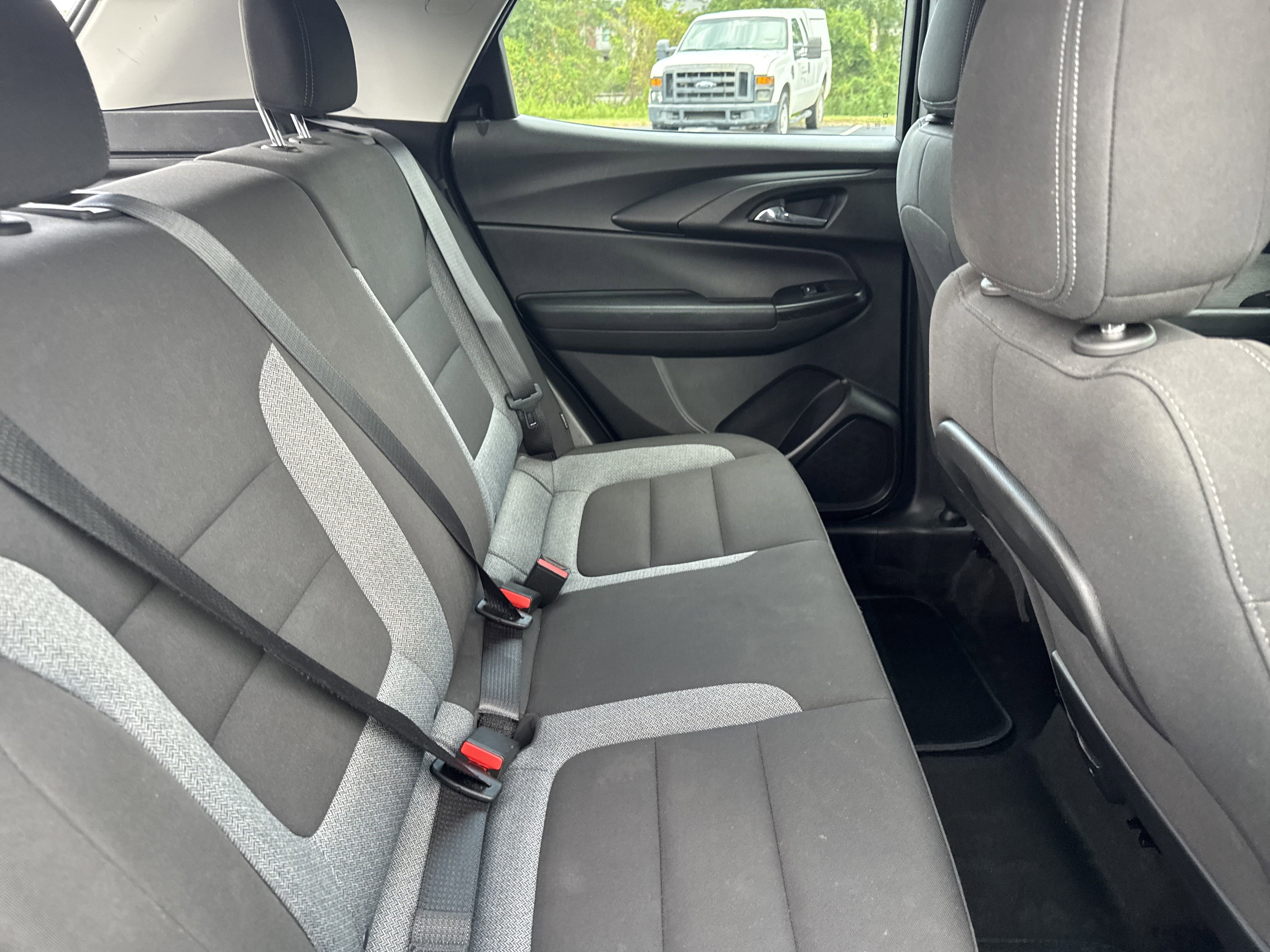 Used 2023 Chevrolet TrailBlazer LS image 27