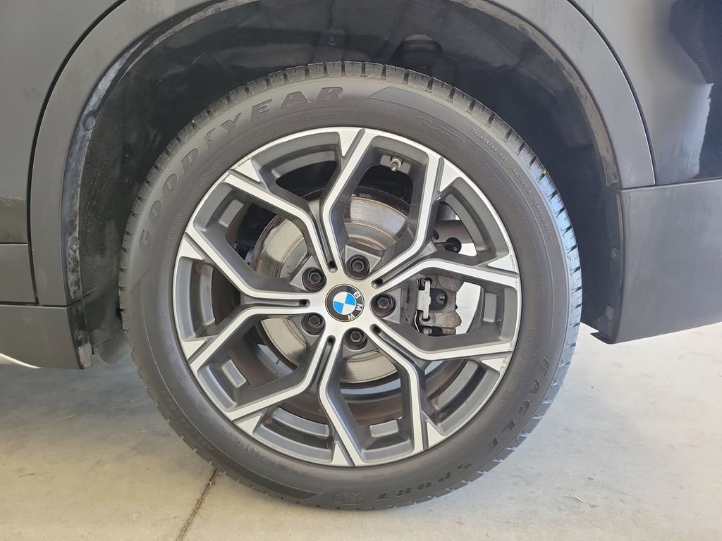 Used 2020 BMW X1 sDrive28i image 13