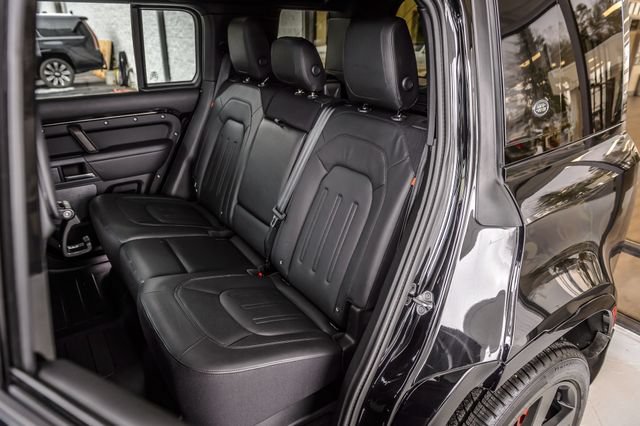 Used 2020 Land Rover Defender 110 X AWD/4WD image 42