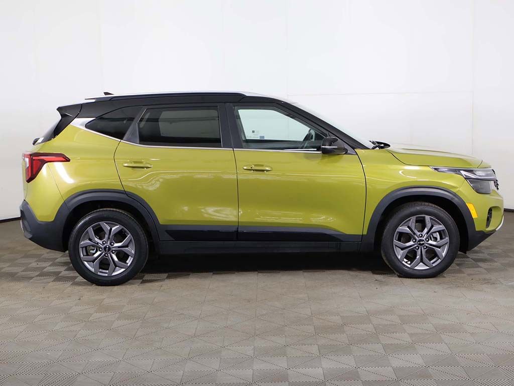 Used 2024 Kia Seltos S AWD/4WD image 18