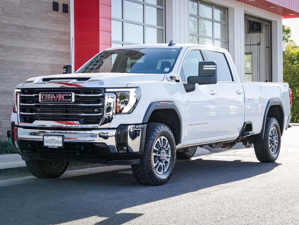 Used 2024 GMC Sierra 3500 SLE w/ SLE Convenience Package AWD/4WD image 8