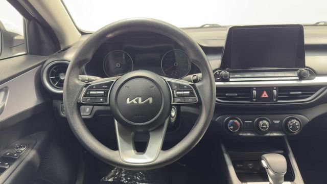 Used 2024 Kia Forte LXS w/ LXS Technology Package FWD image 19