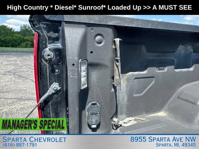 Used 2024 Chevrolet Silverado 2500 High Country AWD/4WD image 35