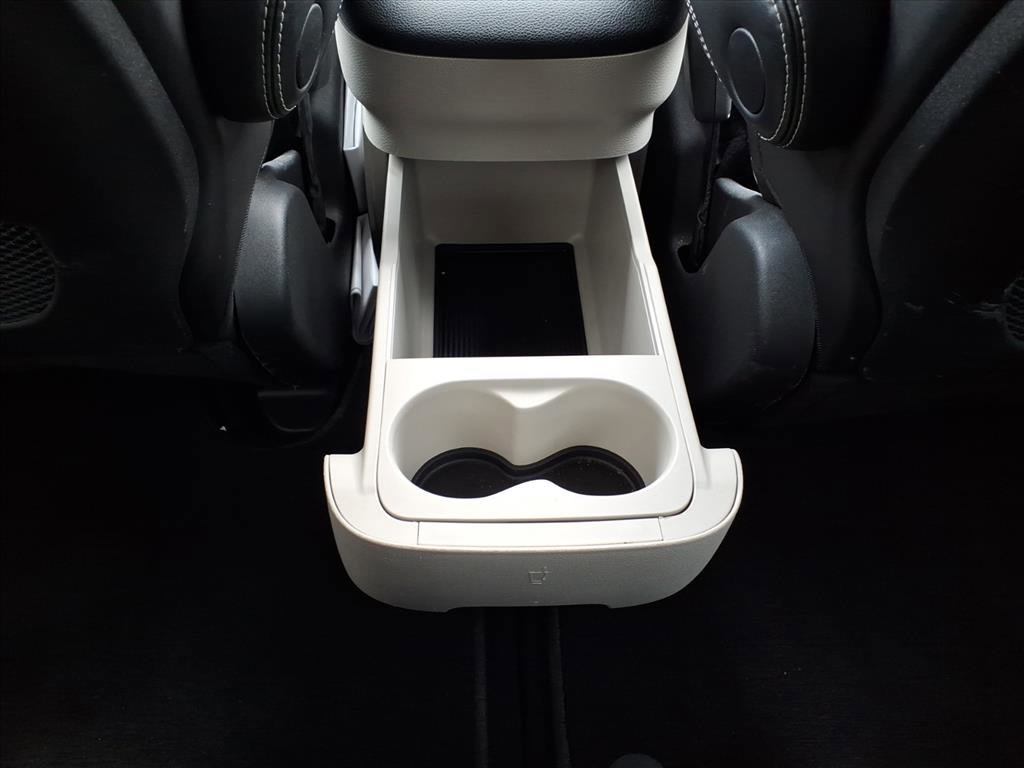 Used 2023 Chrysler Pacifica Limited image 20