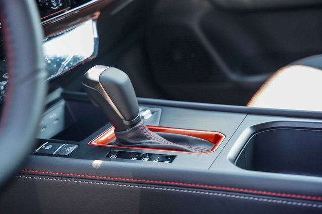 New 2026 Nissan Kicks SR image 23