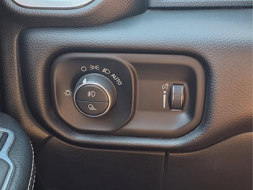 Used 2024 RAM 2500 Big Horn AWD/4WD image 13