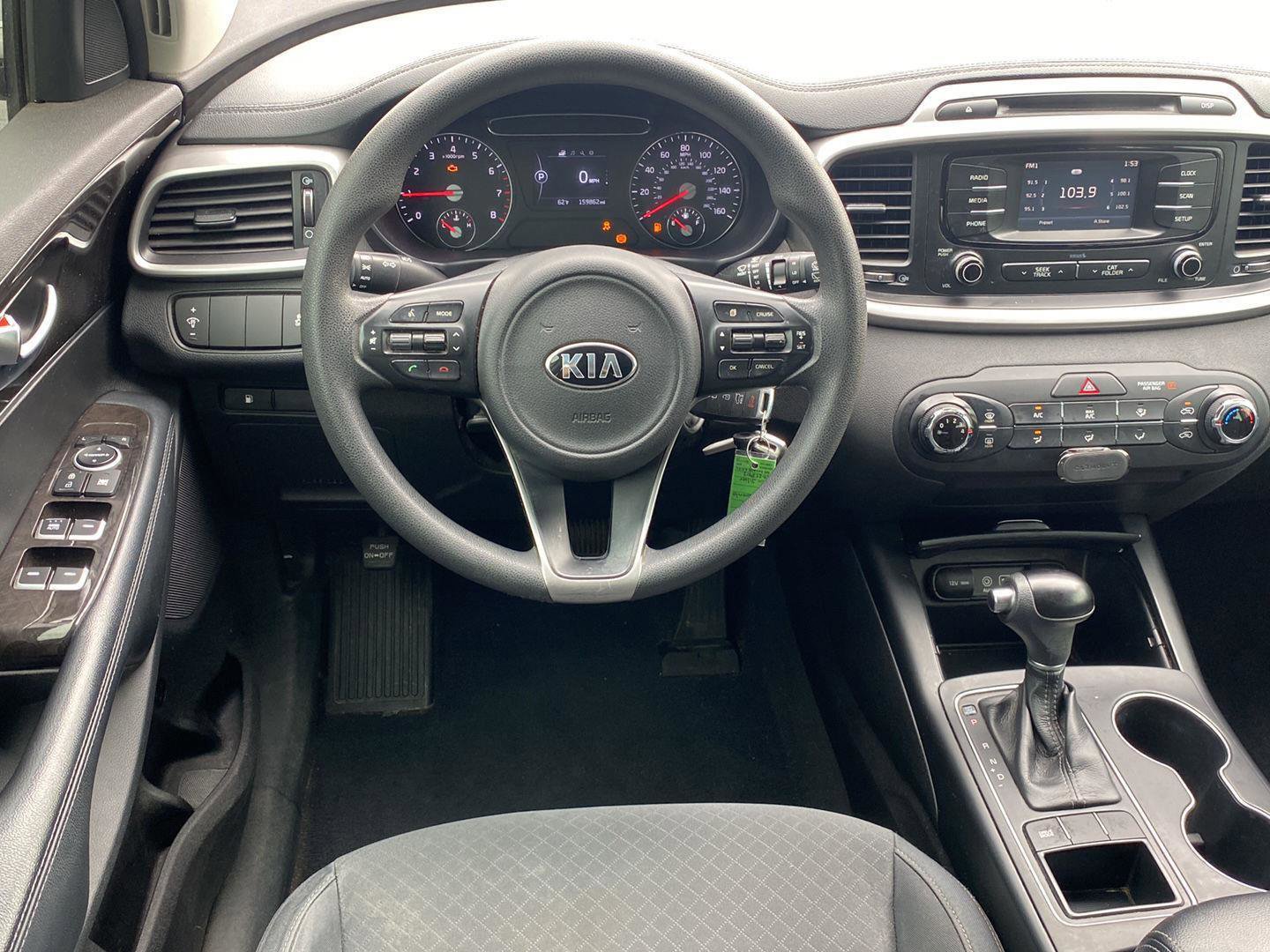 Used 2018 Kia Sorento L FWD image 9