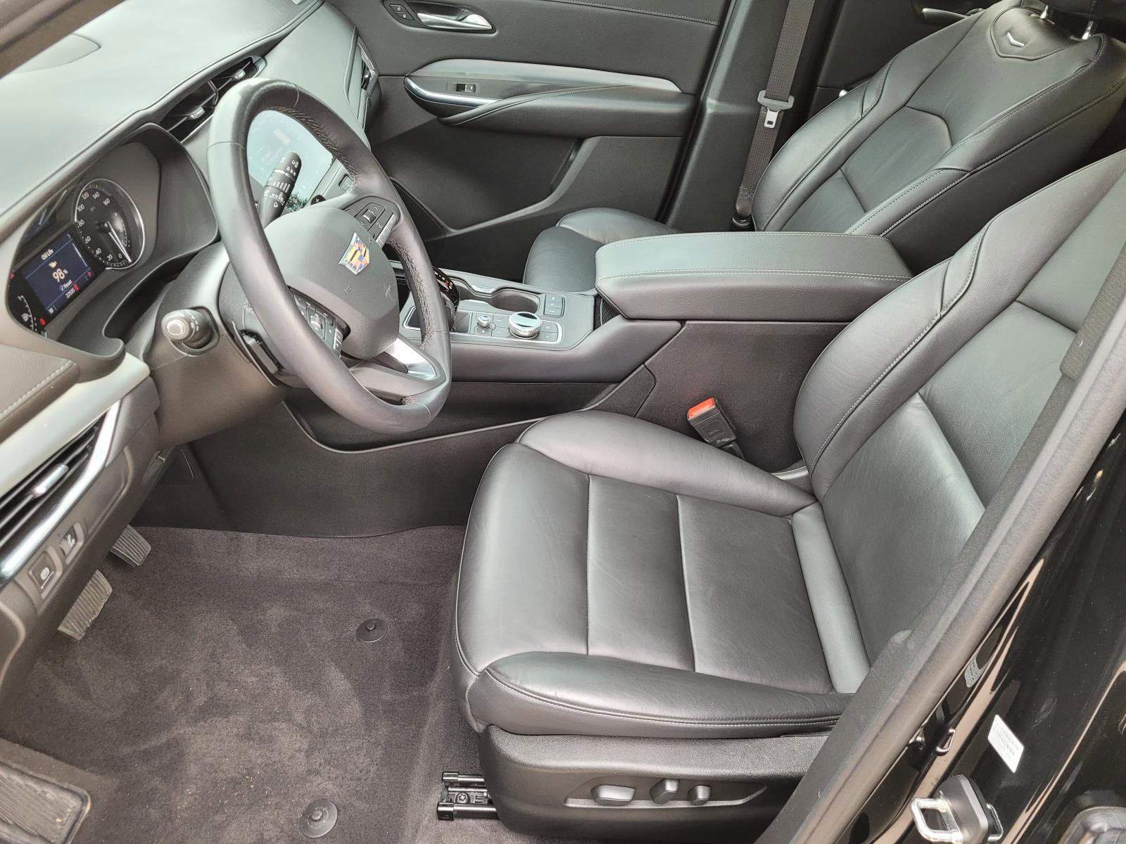 Used 2023 Cadillac XT4 Premium Luxury w/ Cold Weather Package FWD image 3