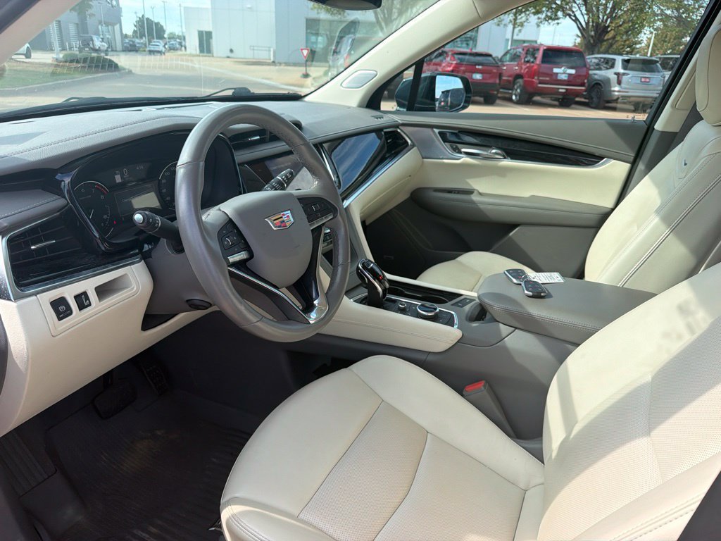 Used 2024 Cadillac XT6 Premium Luxury w/ LPO, Floor Liner Package AWD/4WD image 11