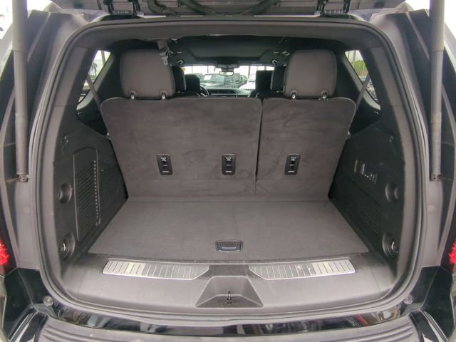Used 2024 GMC Yukon Denali w/ Advanced Technology Package image 14