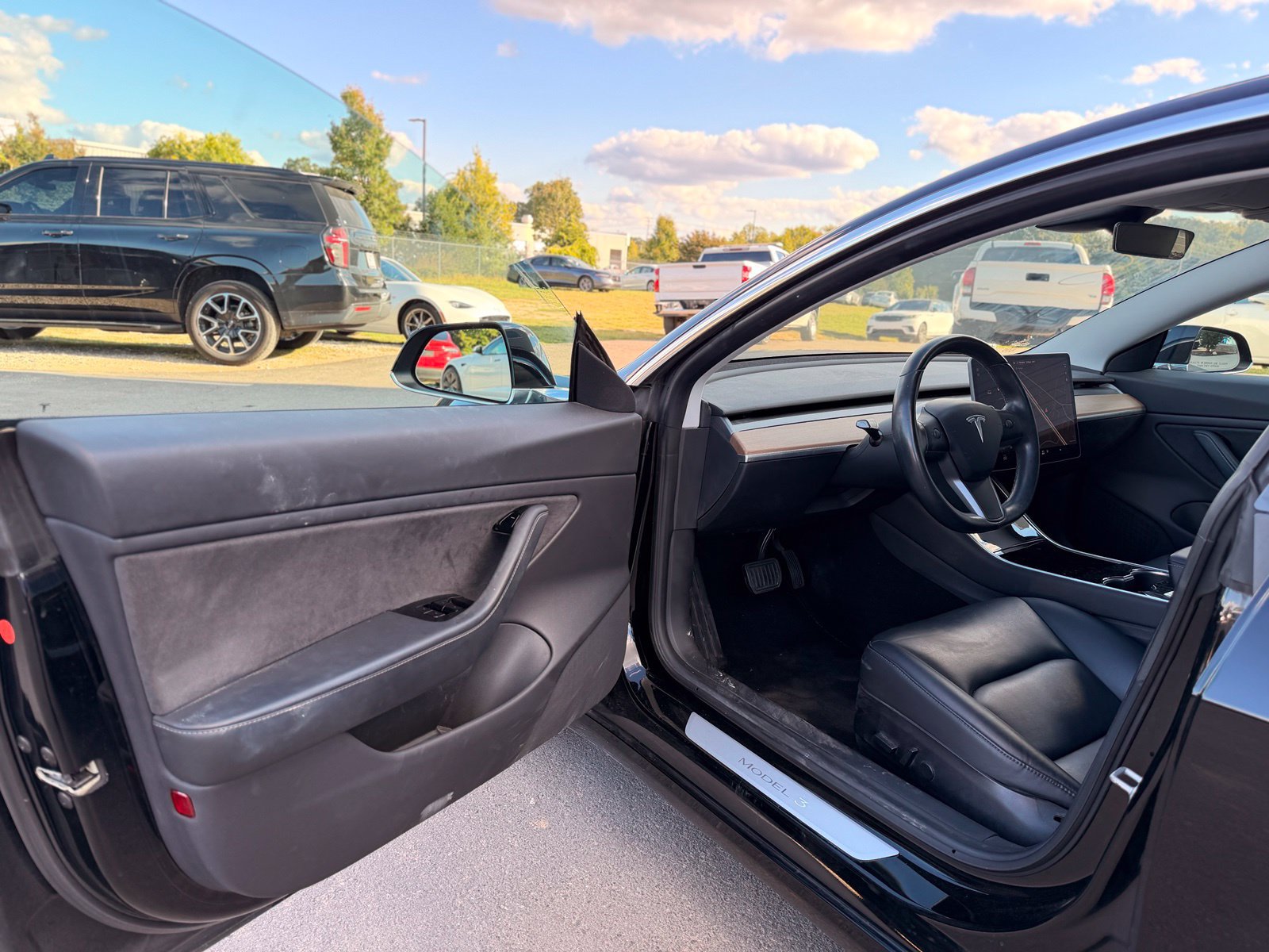 Used 2019 Tesla Model 3 Long Range AWD/4WD image 14