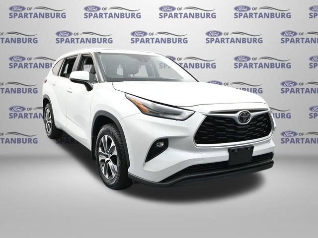 Used 2023 Toyota Highlander L