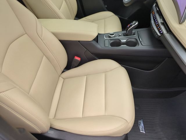 Certified 2025 Cadillac XT4 Premium Luxury AWD/4WD image 26
