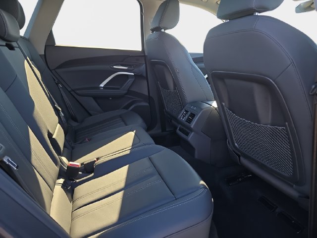 Certified 2025 Audi Q5 Premium w/ Convenience Package AWD/4WD image 10