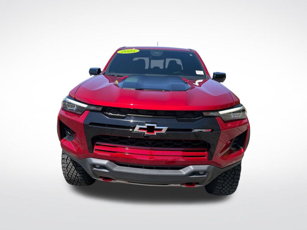 Used 2025 Chevrolet Colorado ZR2 w/ Technology Package AWD/4WD image 9