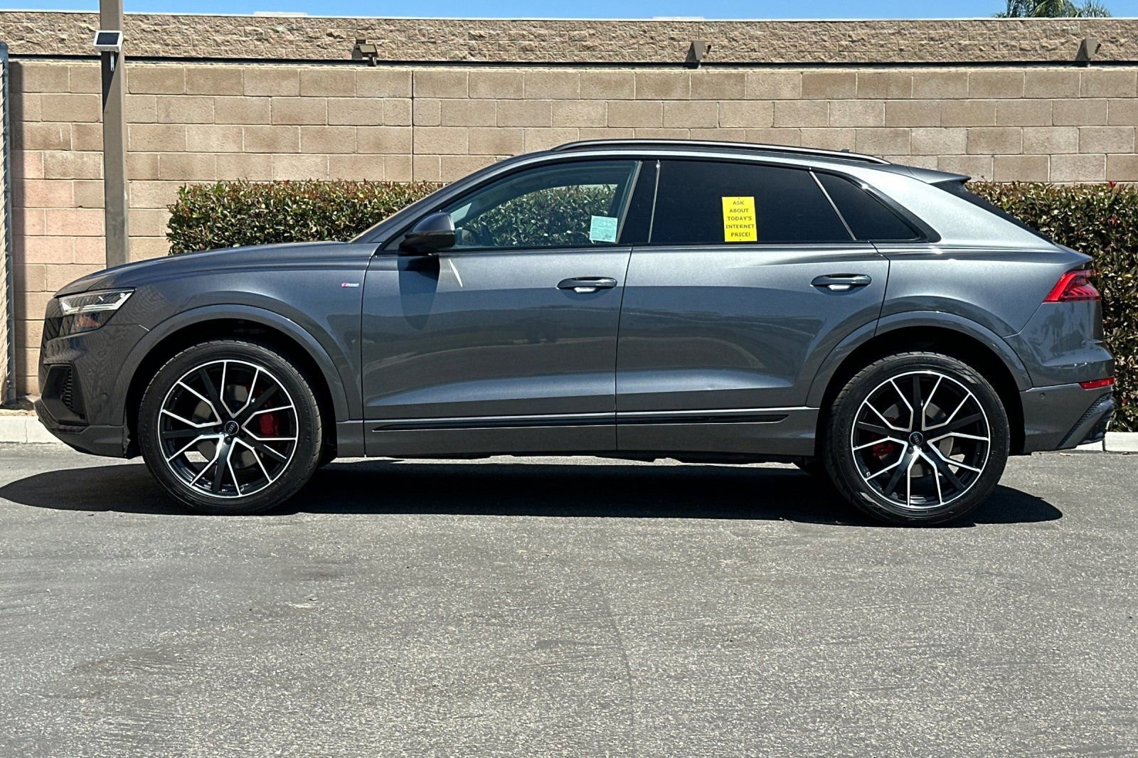 Used 2020 Audi Q8 Premium Plus AWD/4WD image 7