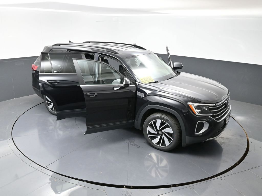 Used 2024 Volkswagen Atlas SE image 56