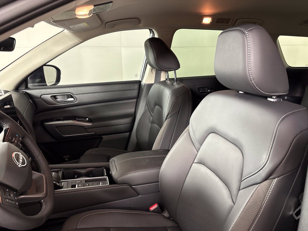 New 2026 Nissan Pathfinder SL FWD image 29