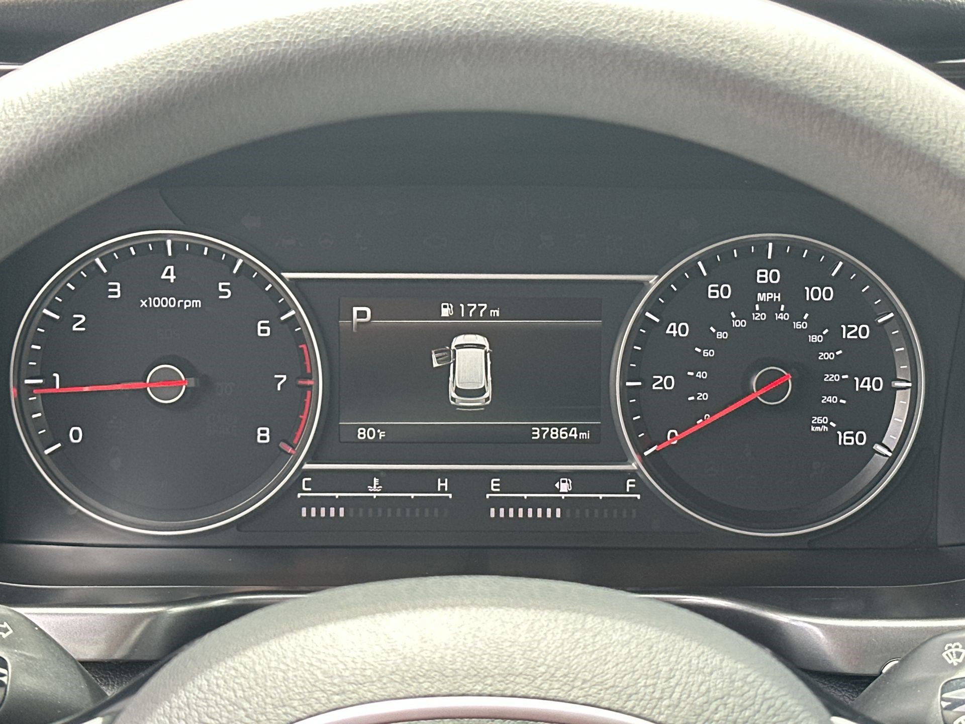 Used 2023 Kia Sorento LX image 10