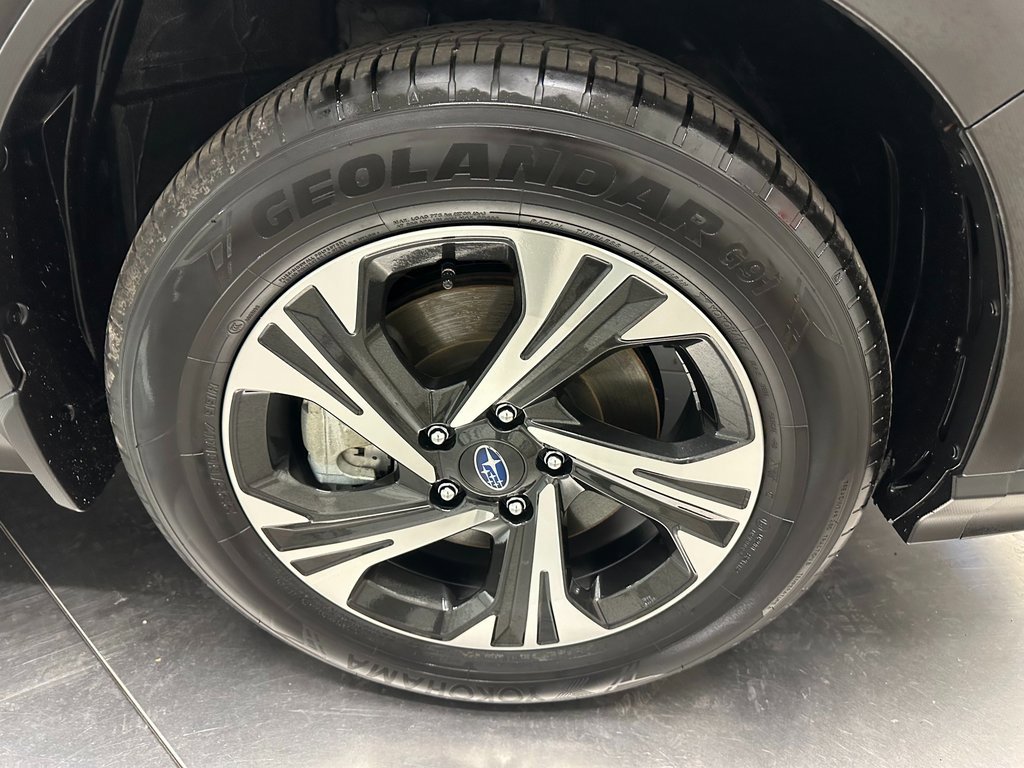 Used 2025 Subaru Crosstrek 2.5i Premium image 29