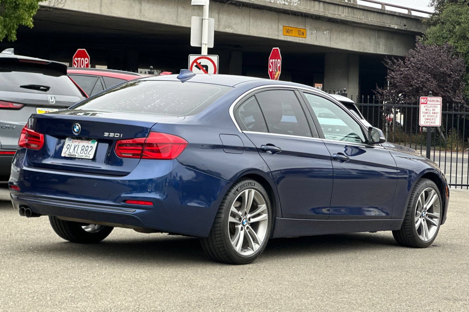 Used 2018 BMW 330i Sedan w/ Convenience Package RWD image 5