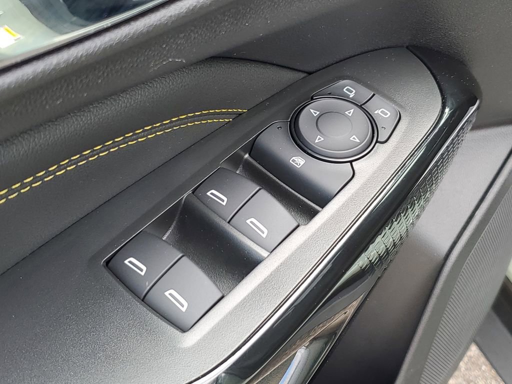 Used 2025 Chevrolet Trax ACTIV w/ Driver Confidence Package image 24