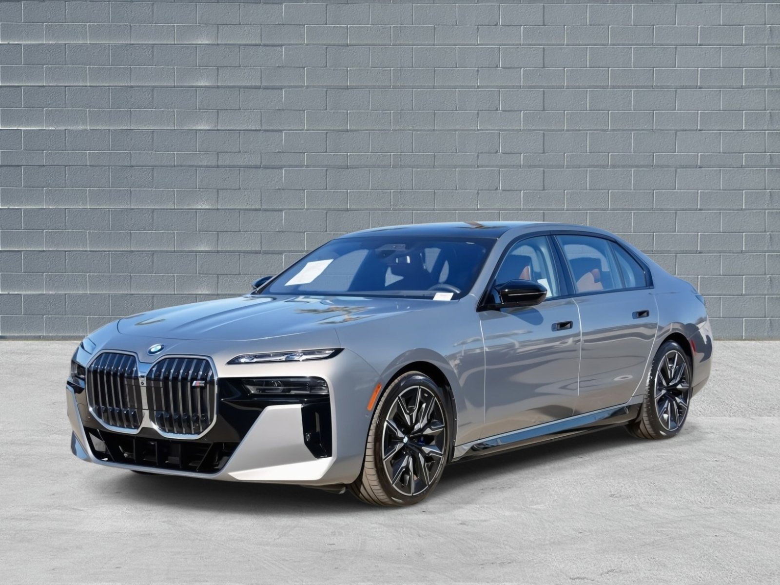 Certified 2024 BMW i7 M70 image 3