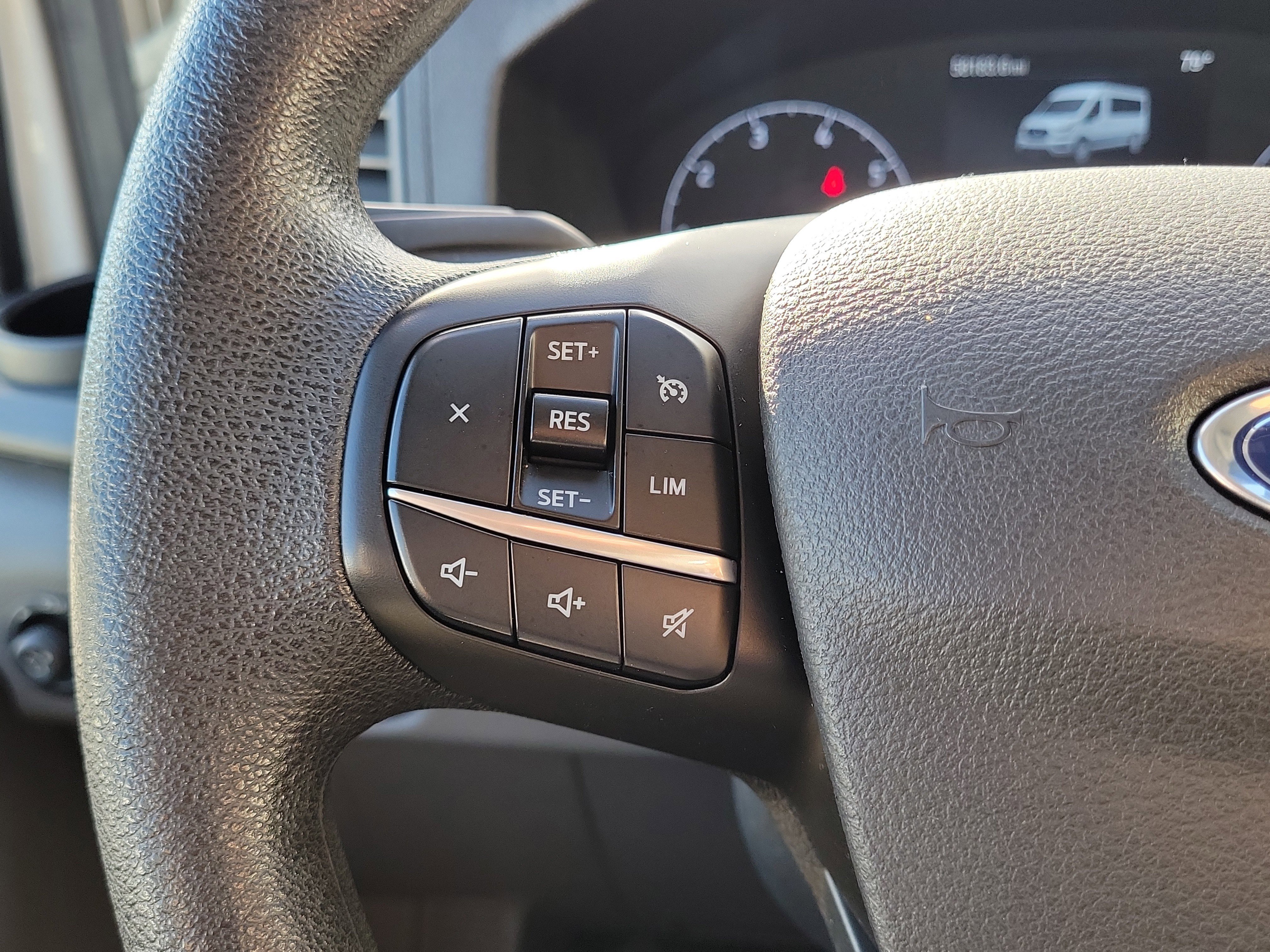 Used 2023 Ford Transit 350 XLT image 22