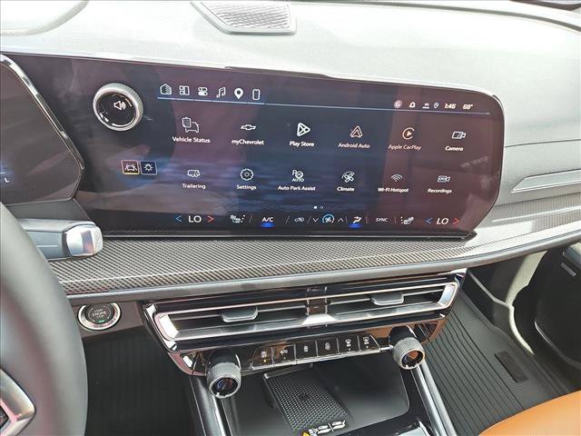 New 2027 Chevrolet Traverse Z71 w/ Enhanced Driving Package AWD/4WD image 12