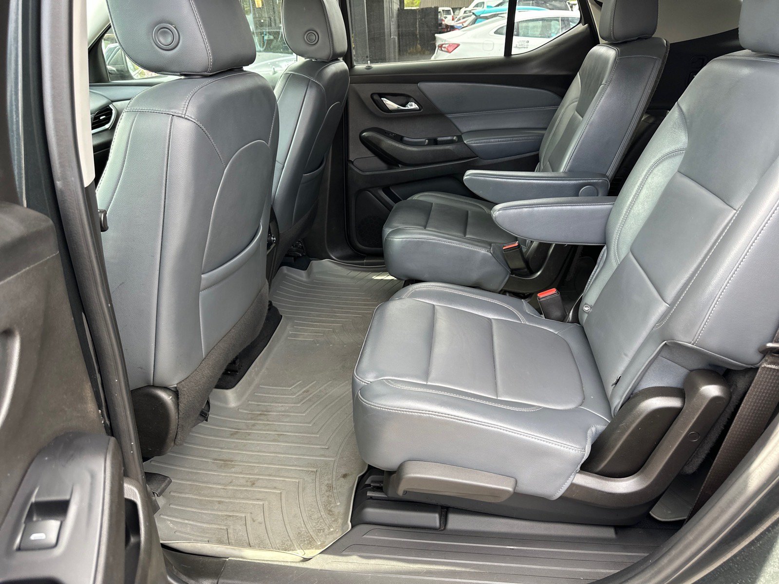 Used 2021 Chevrolet Traverse LT w/ LPO, 'HIT The Road' Package AWD/4WD image 20