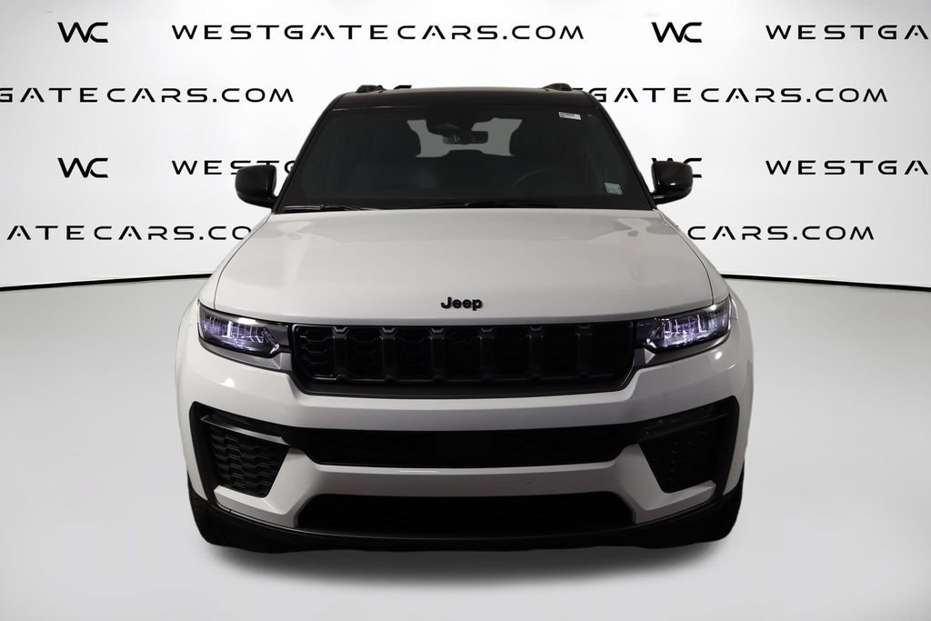 Used 2026 Jeep Grand Cherokee Limited w/ Limited Altitude Package AWD/4WD image 2
