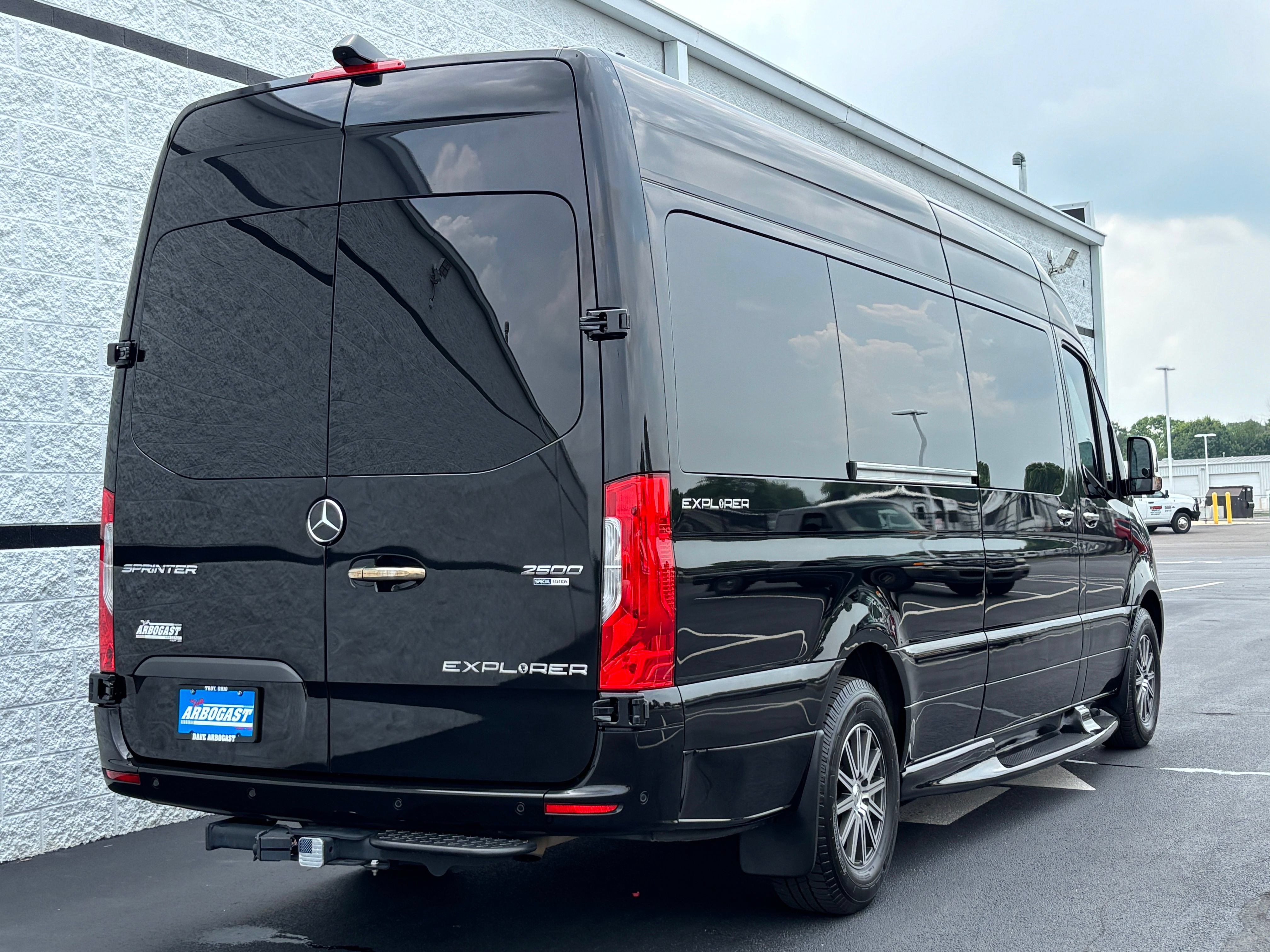 Used 2023 Mercedes-Benz Sprinter 2500 image 10