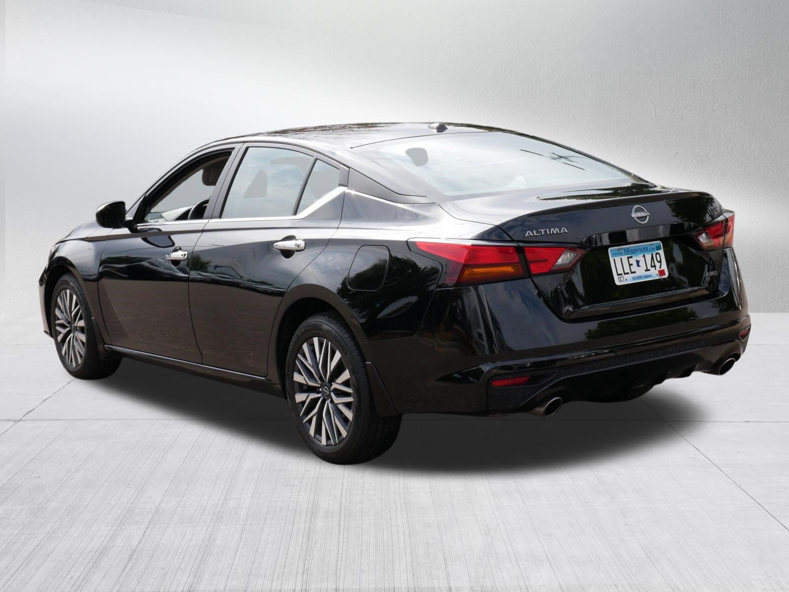 Used 2024 Nissan Altima 2.5 SV w/ SV Premium Package AWD/4WD image 5