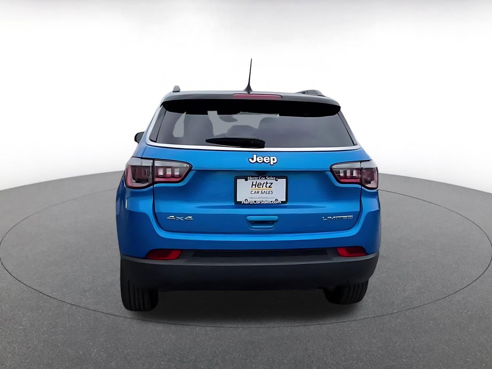 Used 2025 Jeep Compass Limited AWD/4WD image 12