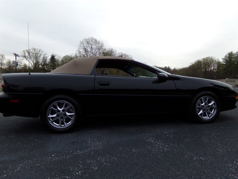 Used 2002 Chevrolet Camaro Z28 image 7