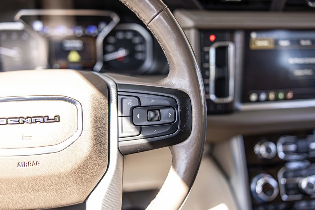 Used 2021 GMC Yukon Denali AWD/4WD image 26