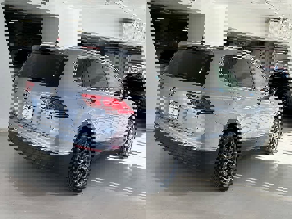 Certified 2024 Volkswagen Tiguan SE w/ Panoramic Sunroof Package image 4