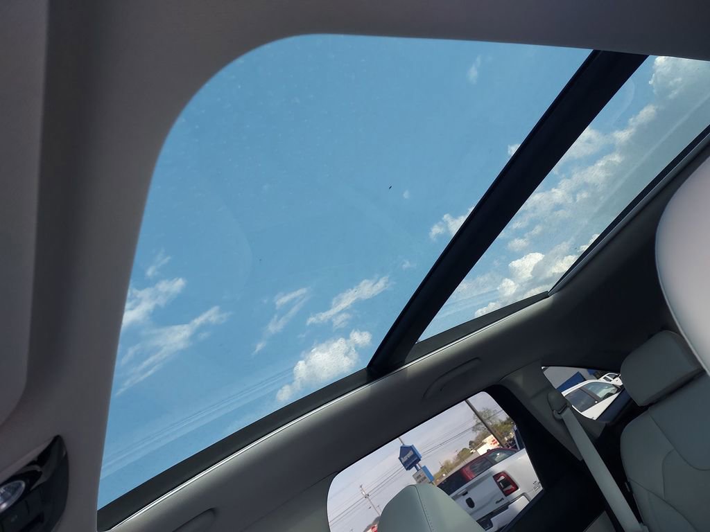 Used 2025 Kia Sorento S w/ Panoramic Sunroof Package image 28