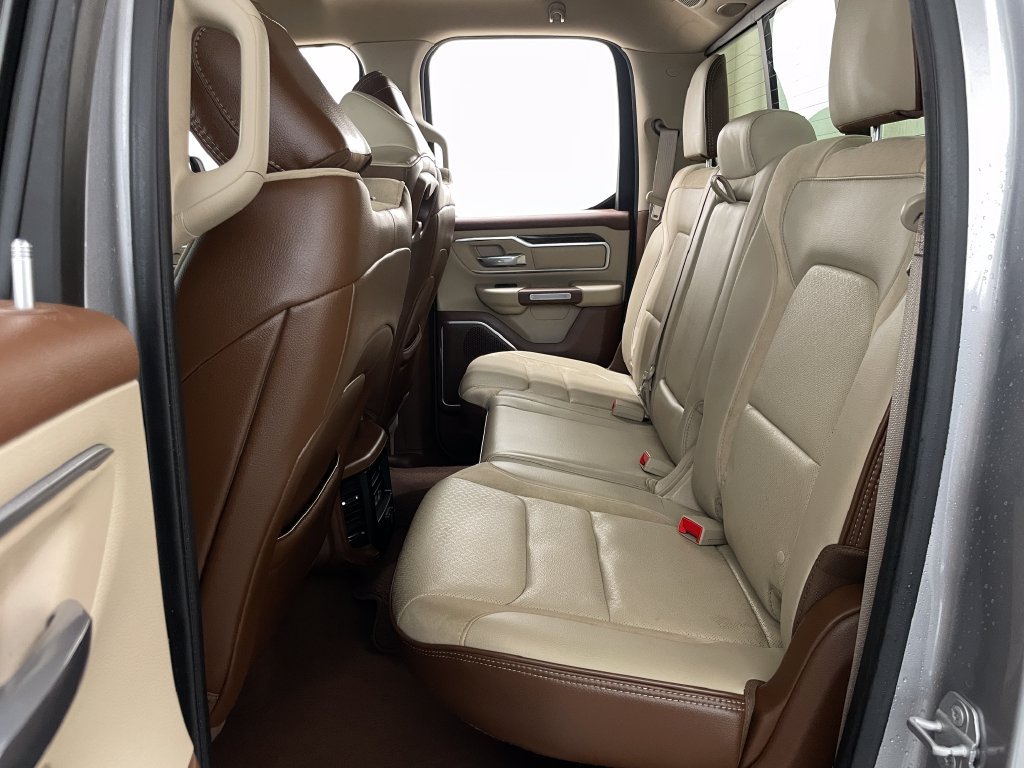 Used 2019 RAM 1500 Laramie RWD image 14