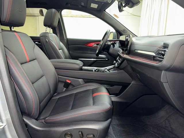 Used 2024 Chevrolet Traverse RS w/ LPO, Floor Liner Package image 24