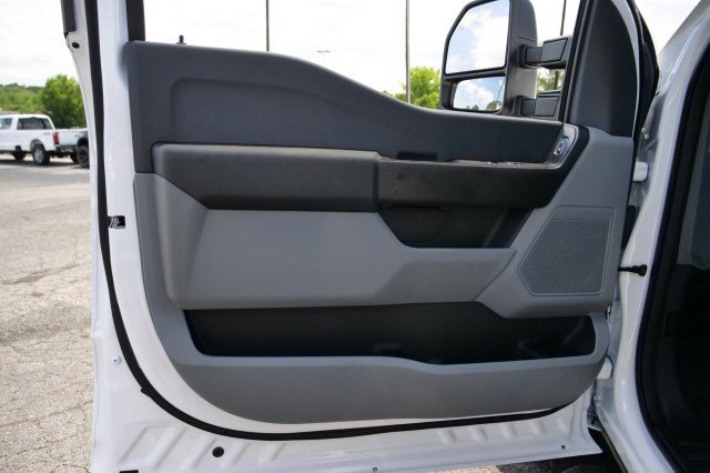 Used 2024 Ford F350 XL RWD image 23